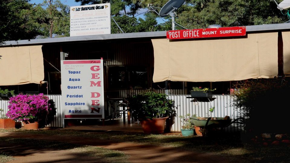 Gem Den