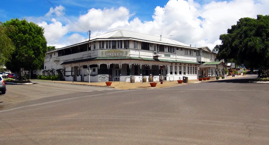 Yungaburra Hotel