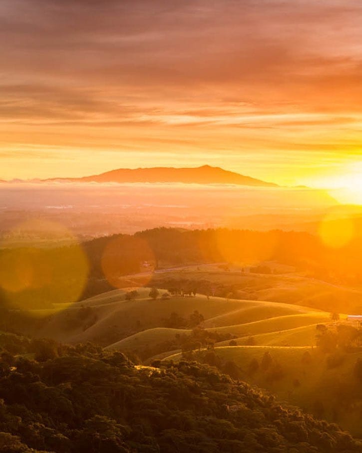 6 Top Spots- Lookouts To Look For - Millaa Millaa Lookout by @andrewwatsonphoto