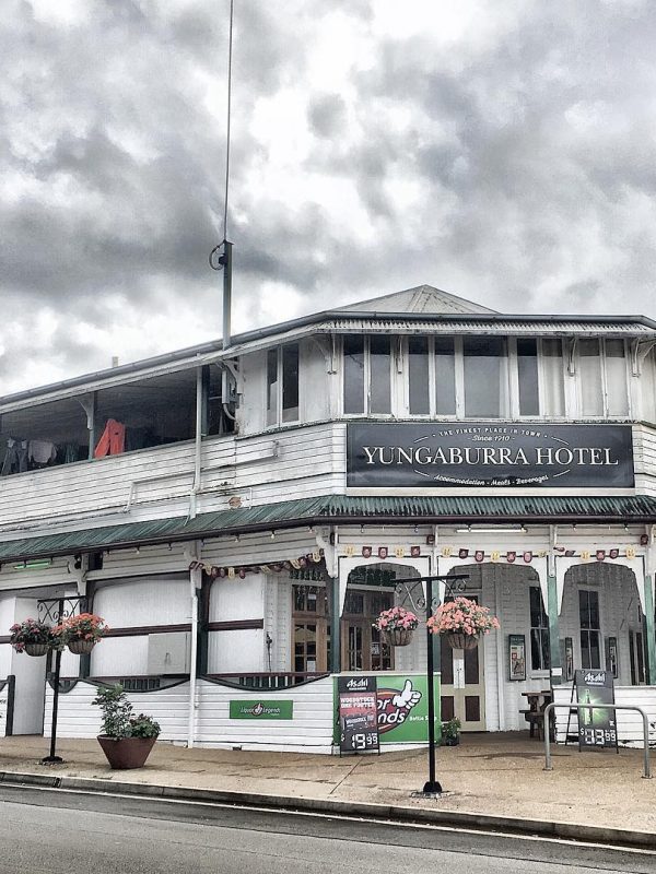 Charming Historical Yungaburra - Yungaburra Hotel by aldofrida